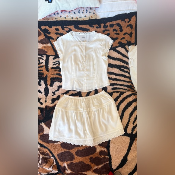 Reformation Valetta Two Piece In White, brand new, never worn, no flaws. - Picture 10 of 16